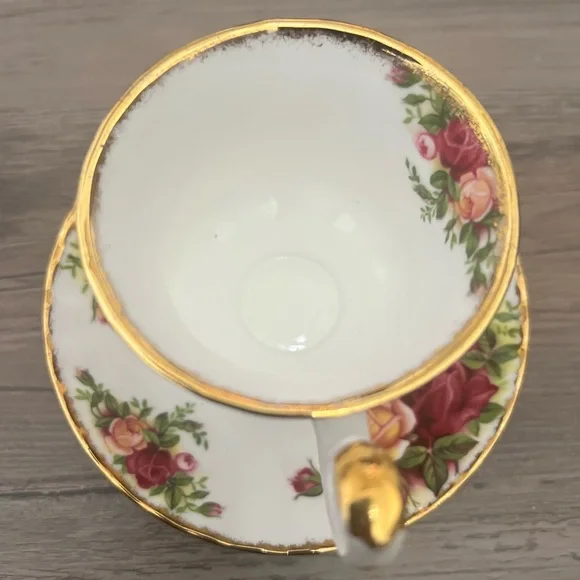 Royal Albert Old Country Roses Demitasse Cup and Saucer Set Floral England - Picture 3 of 8